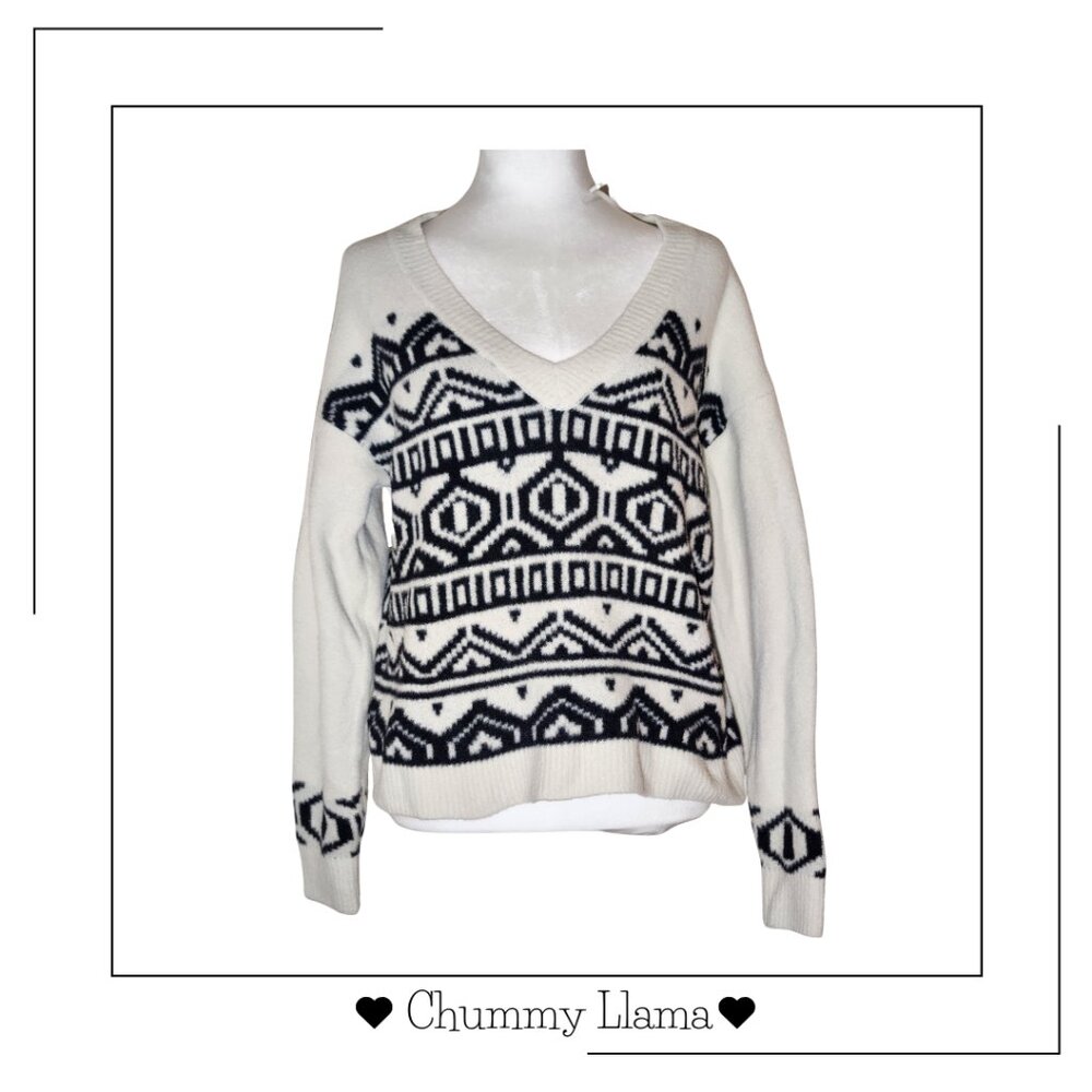 RD Style Aztec Print V-Neck Sweater – Cozy Knit, Size XS